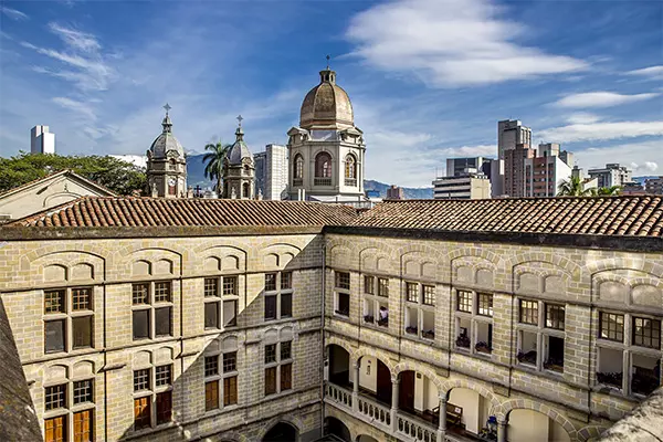 Propiedades-Renovación Urbana Centro-Claustro San Ignacio